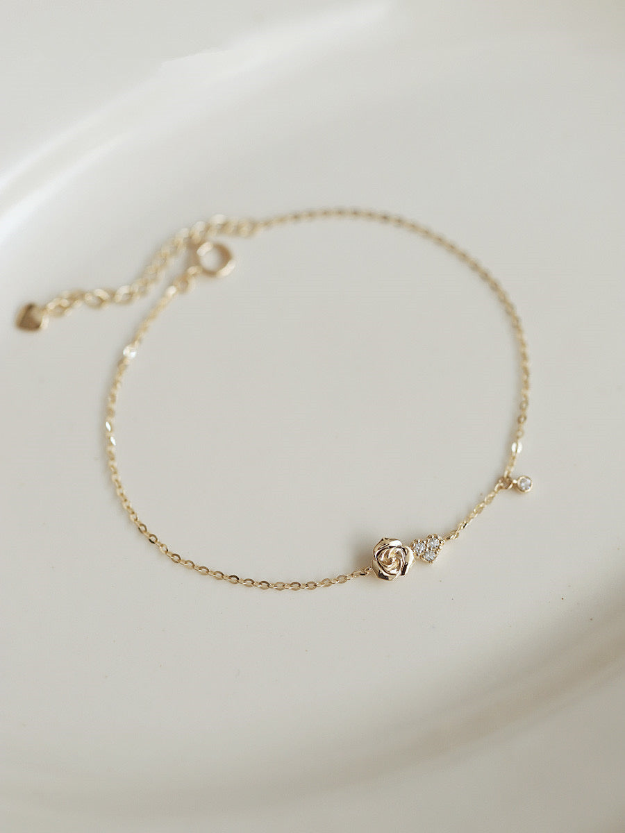 Shimmering Heart and rose chain bracelet
